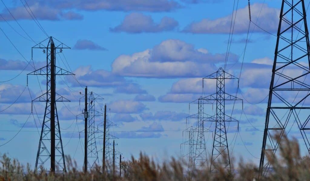 clouds-electric-electricity-918986-1024x682
